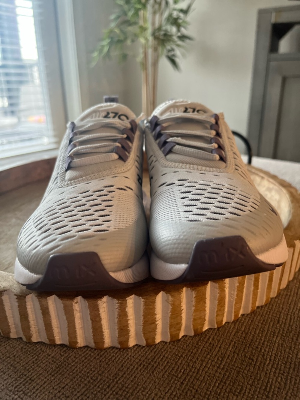 Nike Air Max 270 Sneakers in Light Gray and Purple - Picture 13 of 15